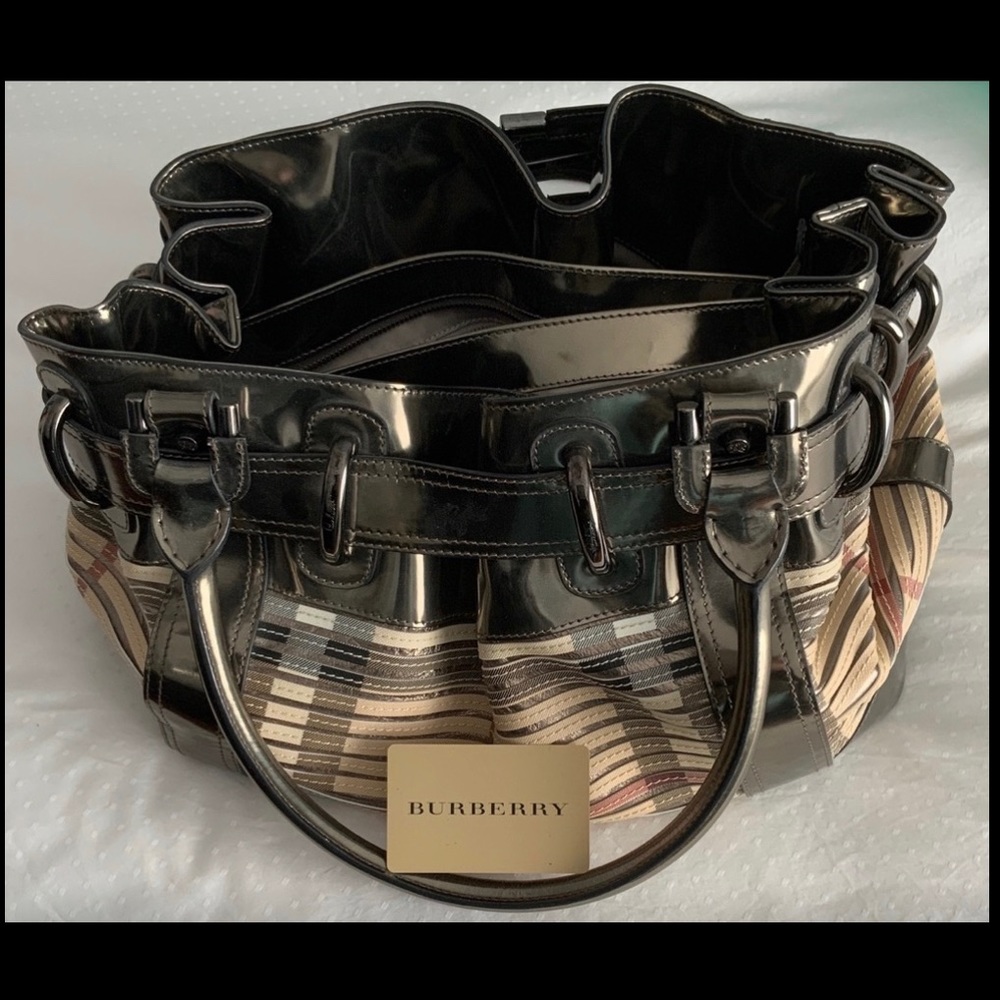 5* Burberry Sliced Check Beaton Bag
